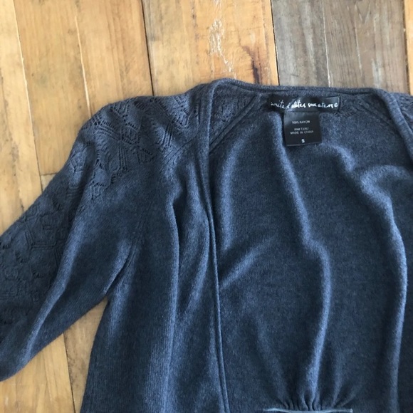 Small/Xsmall tops - Picture 9 of 12